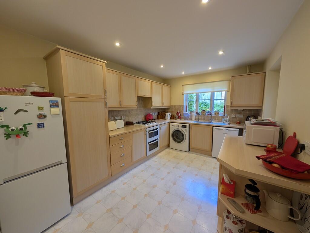 PXL_20250909_1300...