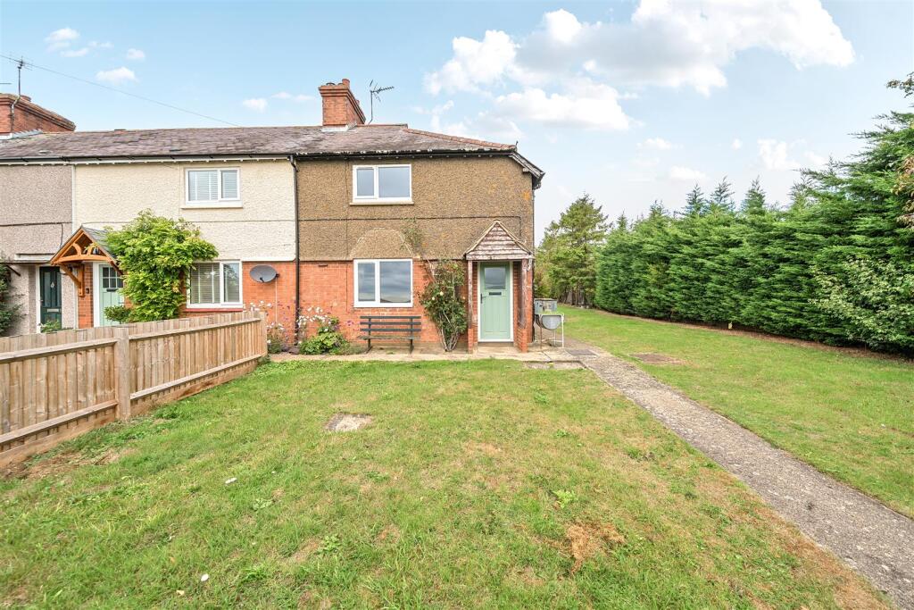 67 Main Road, Shutlanger (4).jpg