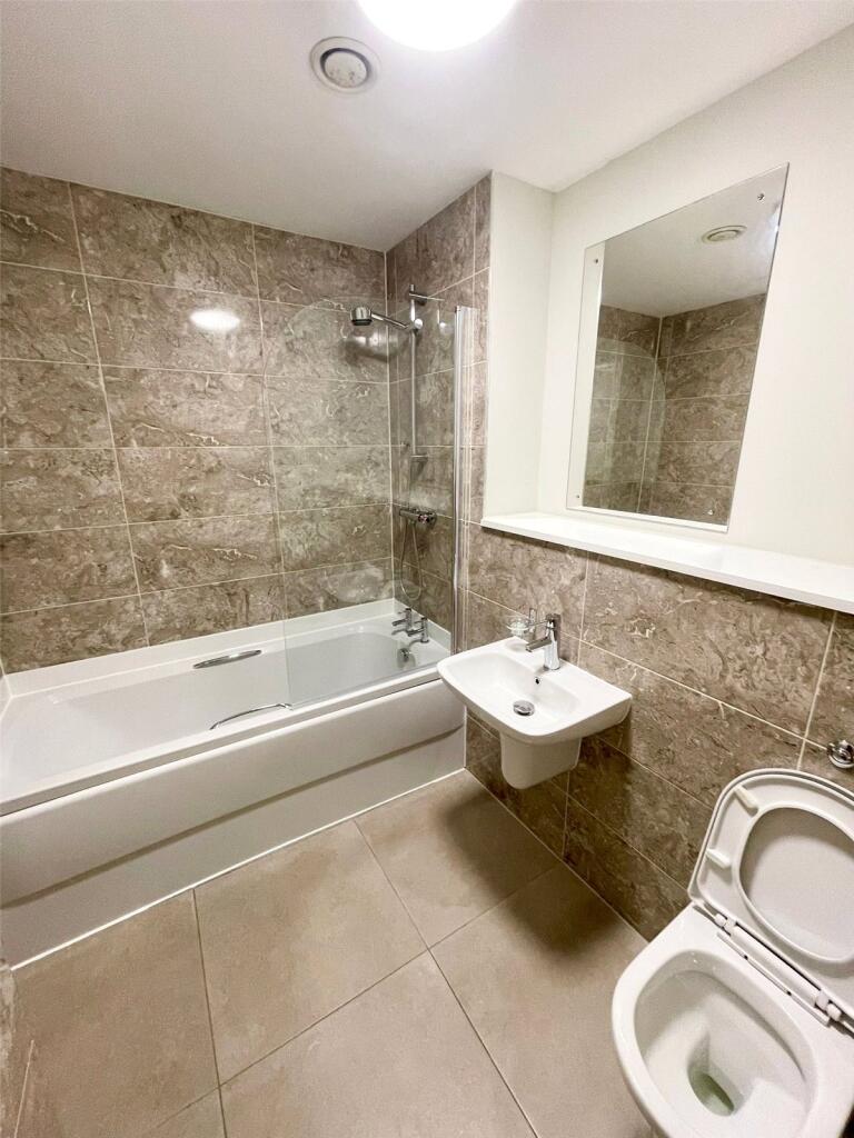 Main Bathroom