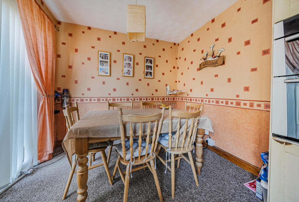 1383950-10-692081...