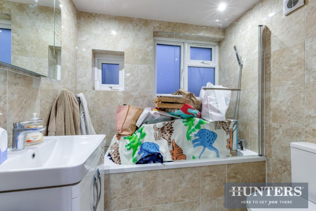 HENLEY AVENUE -21.jpg