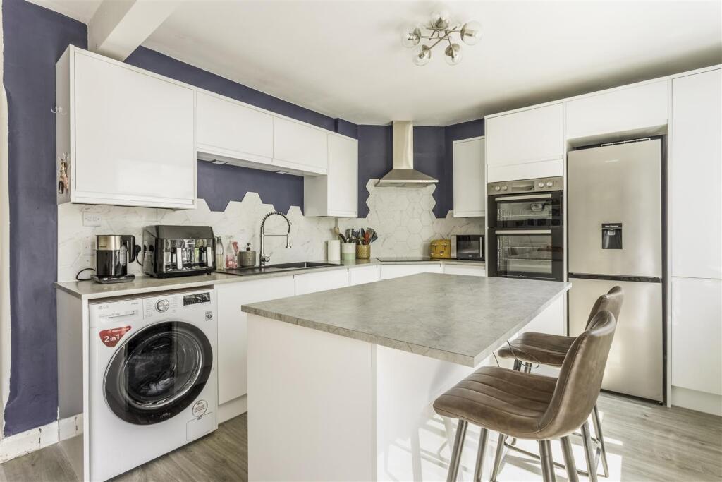 16 Stanley Road-3.jpg