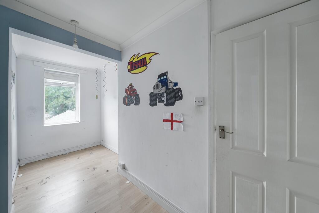 26 Wolf Lane, Windsor, SL4 4HY