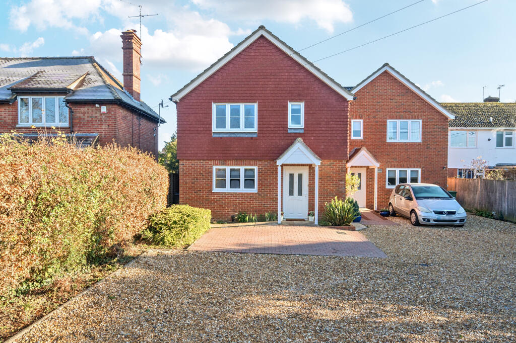 Headley Road, Liphook, GU30