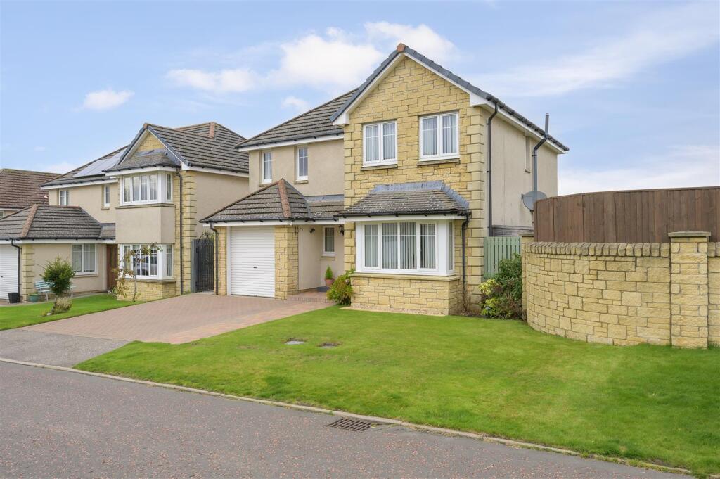 10McGregorCourt002.jpg