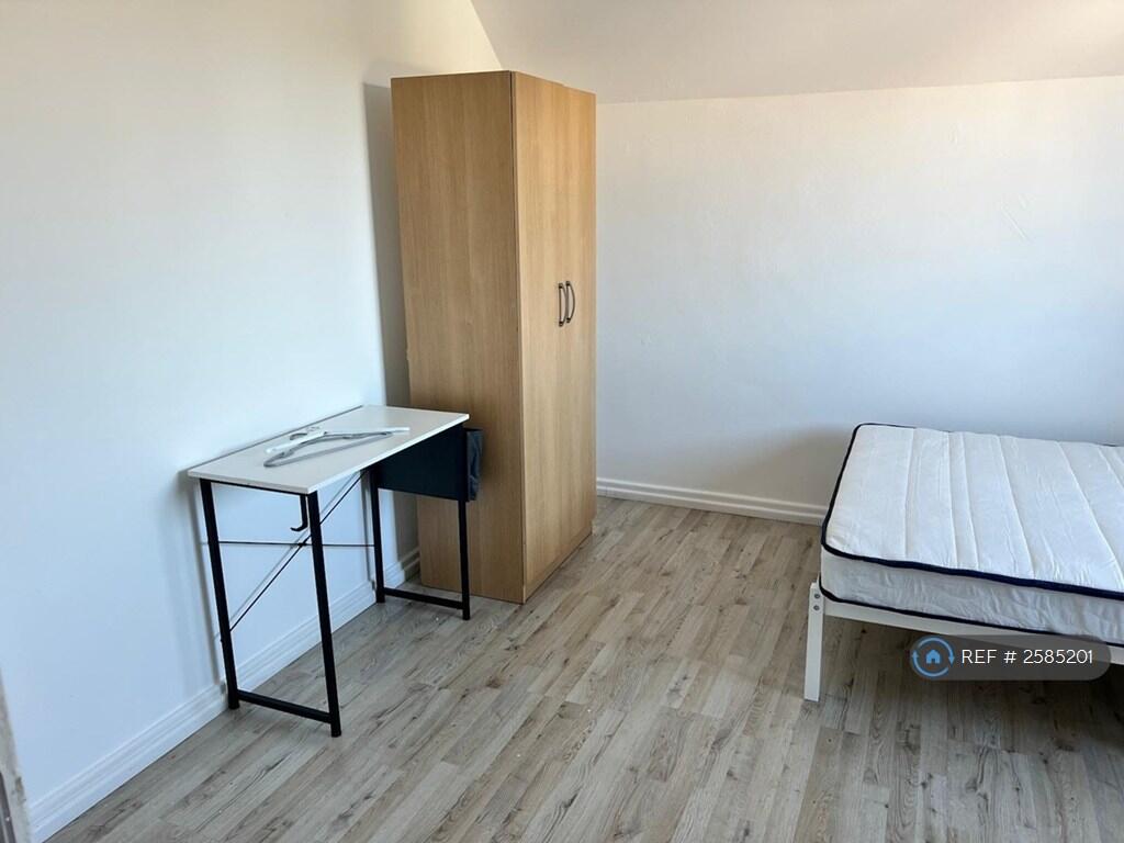 Room 4