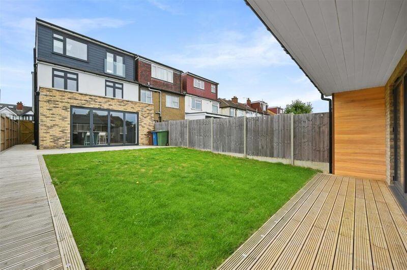 Malvern Avenue, Harrow