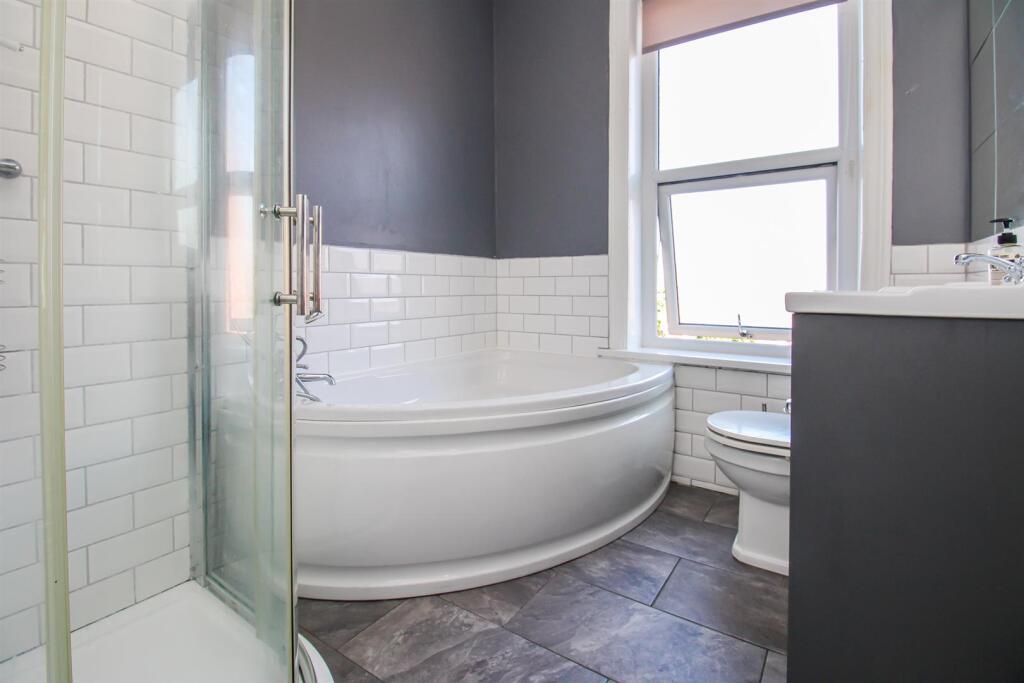 HOUSE BATHROOM/W.C.