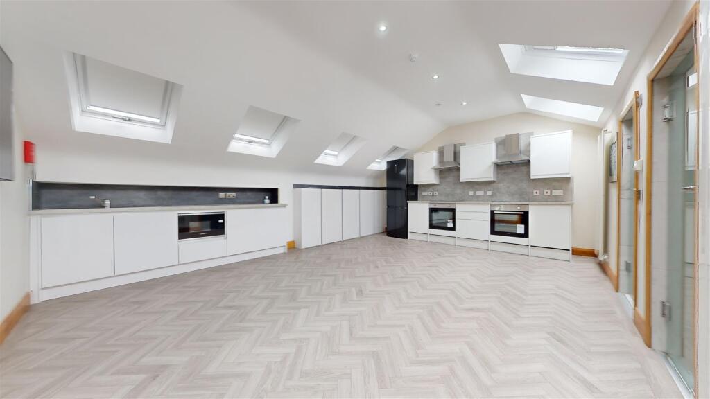 Stanley Street Communal Kitchen 1