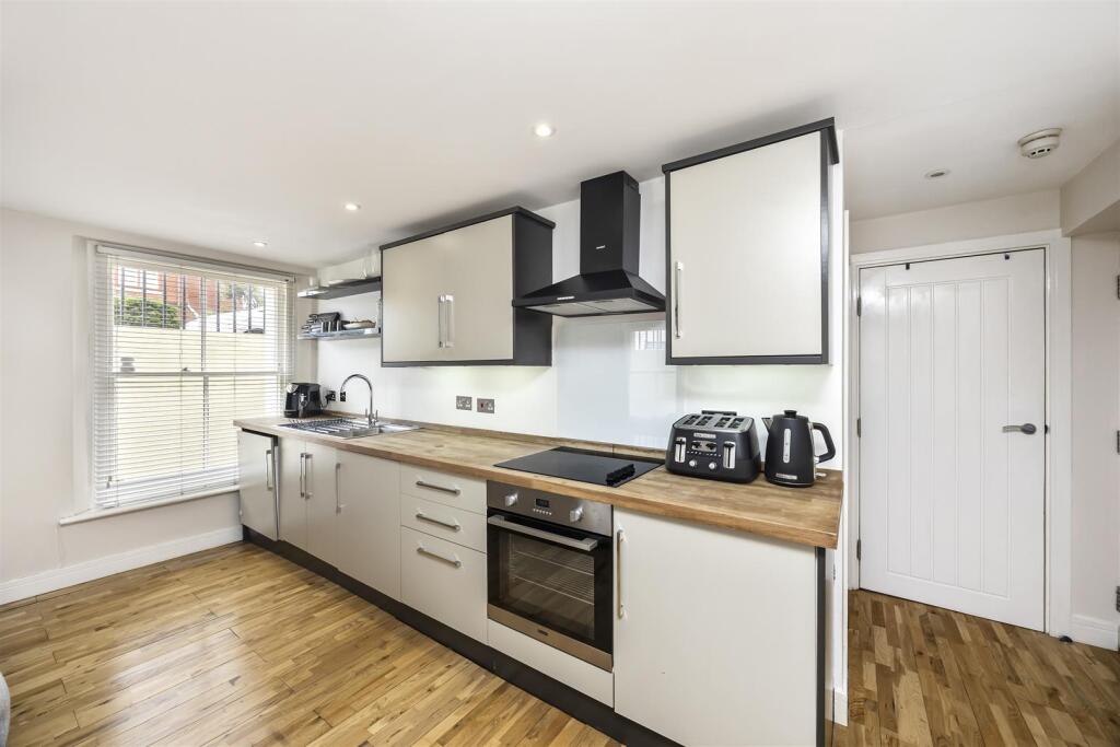 Heene Terrace, West Mansions 25a-005.JPG