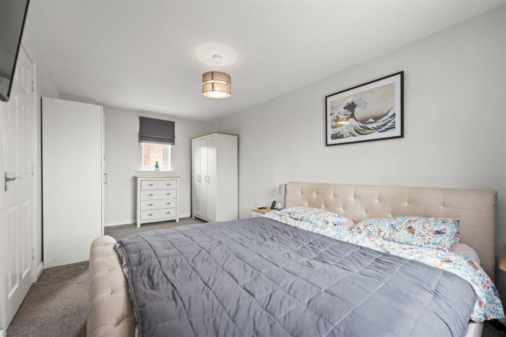 153 Masefield Avenue-16.jpg