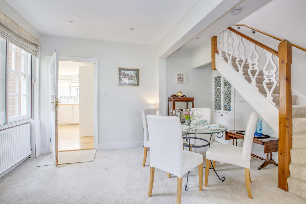 24 Elm Lane, SL8 5PG (LOW RES)-16