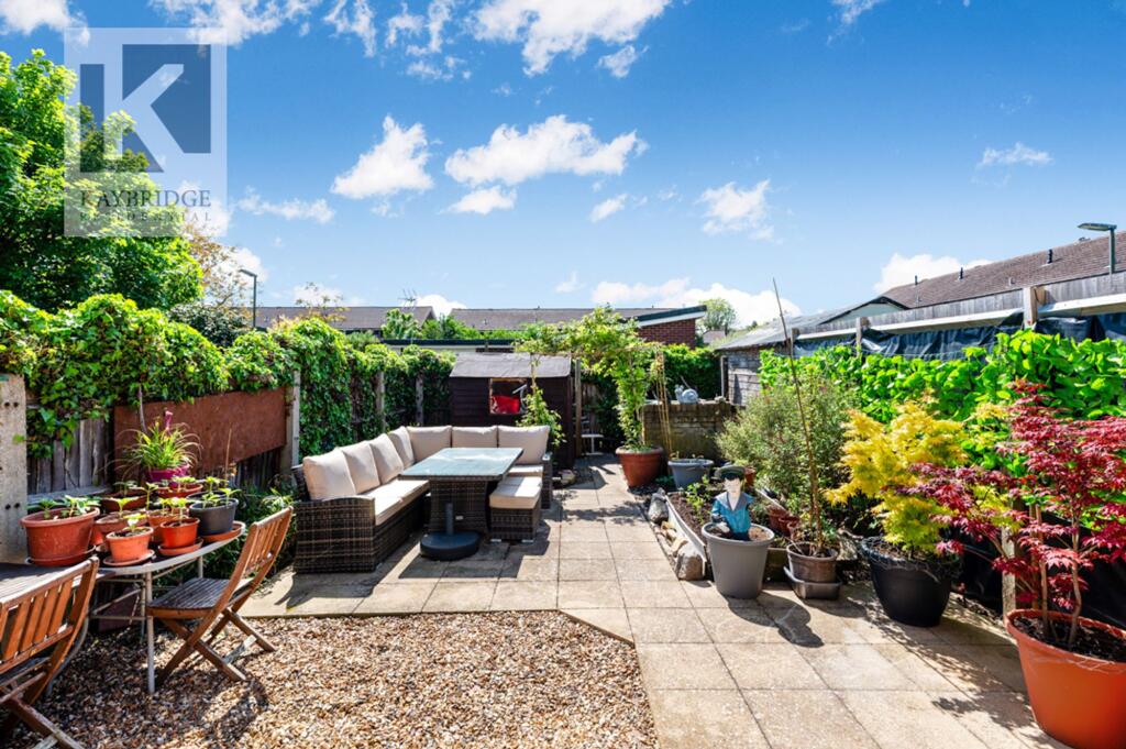 Andover Close, Epsom - KT19 9DA