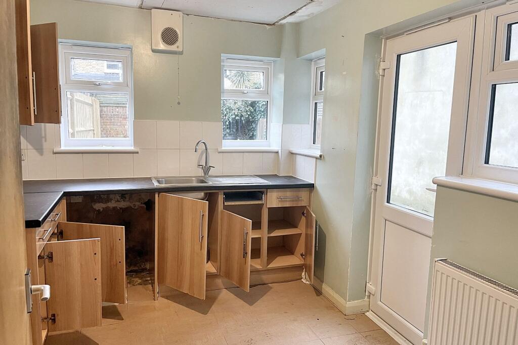 68 A &amp; B Gosberton Road, Balham SW12 8LQ