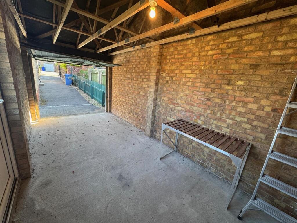 Garage.jpg