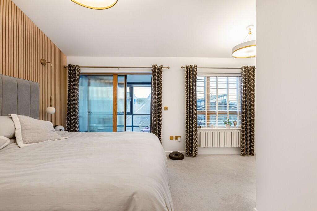 Main bedroom