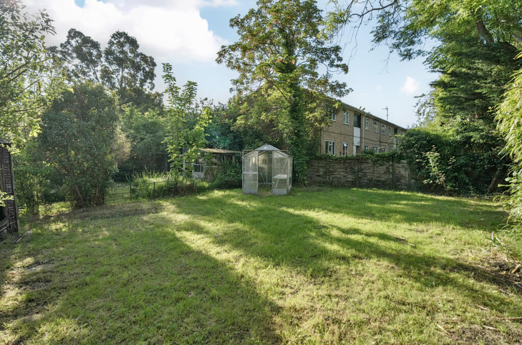 1301755-3-683d579...