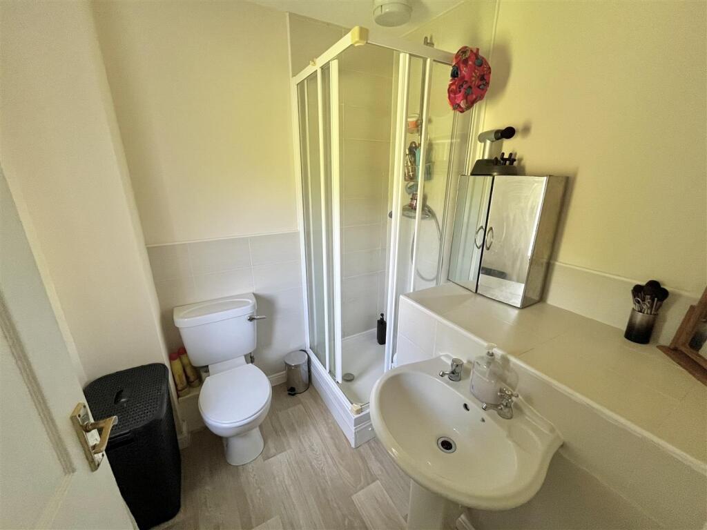 En Suite Shower Room