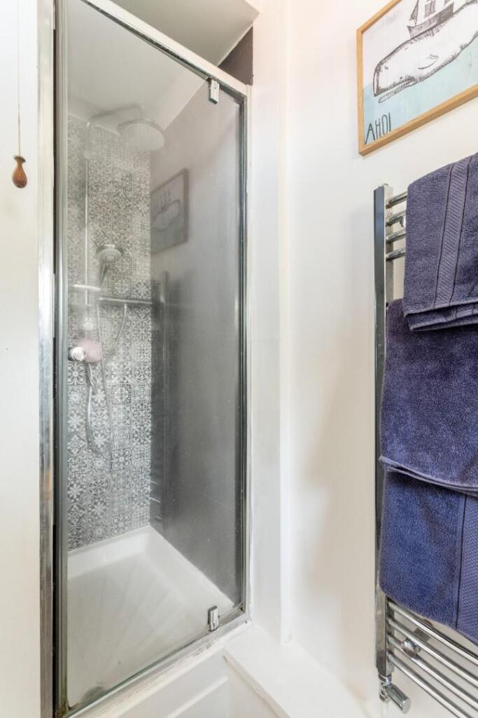 shower room (1).jpg