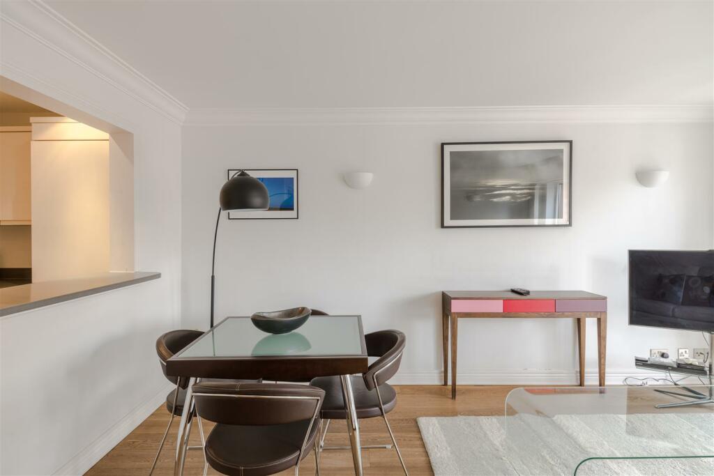 18 Charter House-3.jpg
