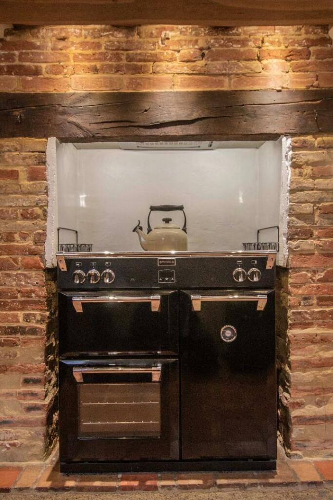 Tanwood, Drinkstone [Kitchen] 04.jpg