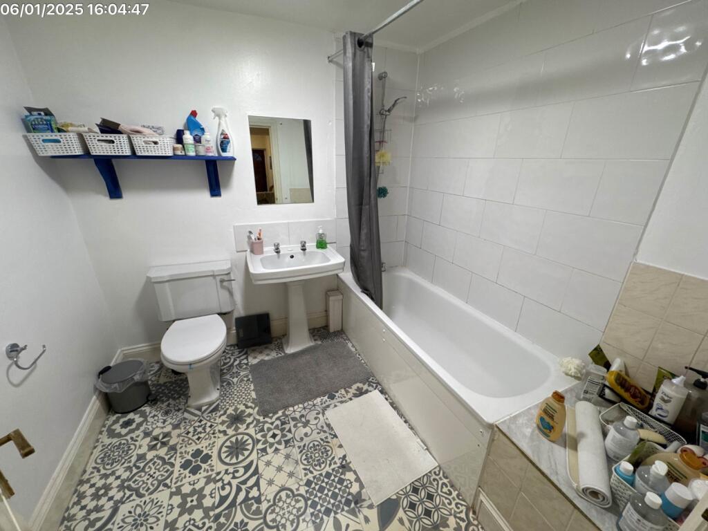 GardenFlat112Redland-Bathroom-14493848-30-0