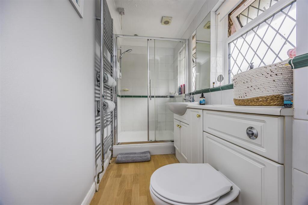 1 Conifer Drive, Hambrook-PorticoMarketing-Nexa-13