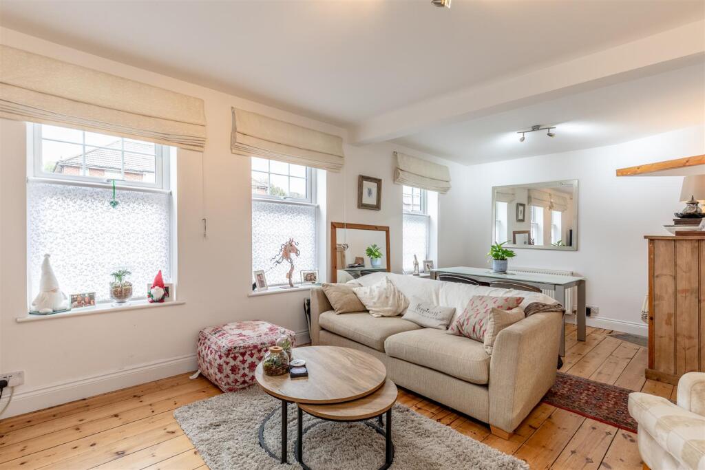 Westbury Lane Living Room 2.jpg