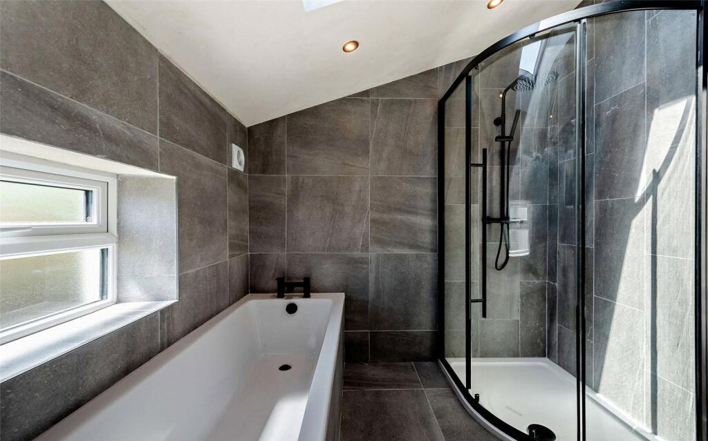 Bath Shower Room