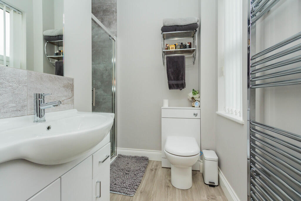 En Suite Shower R...