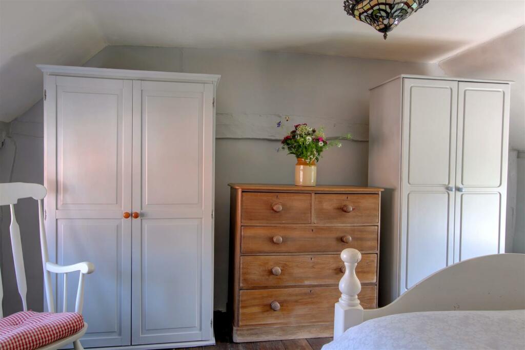 Linnett Cottage (36).jpg