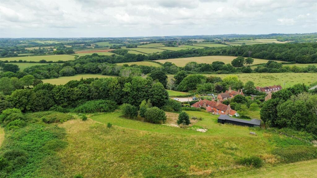 dji_fly_20250714_121638_113_1752492217053_photo_op