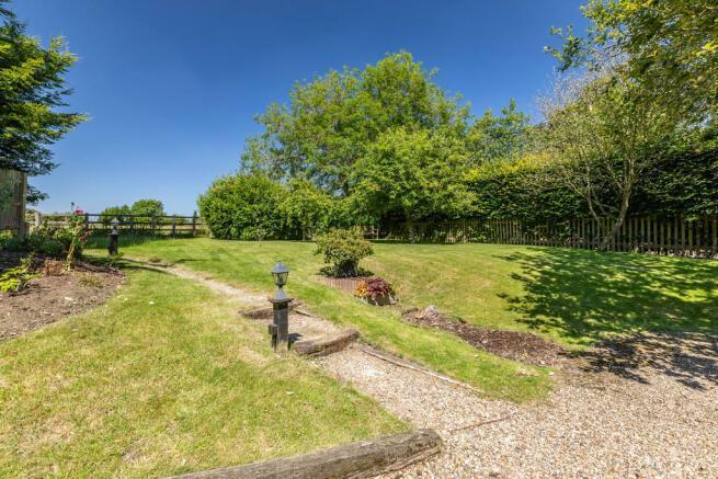 42501_102966002640_IMG_16_0000_max_656x437 2.JPG