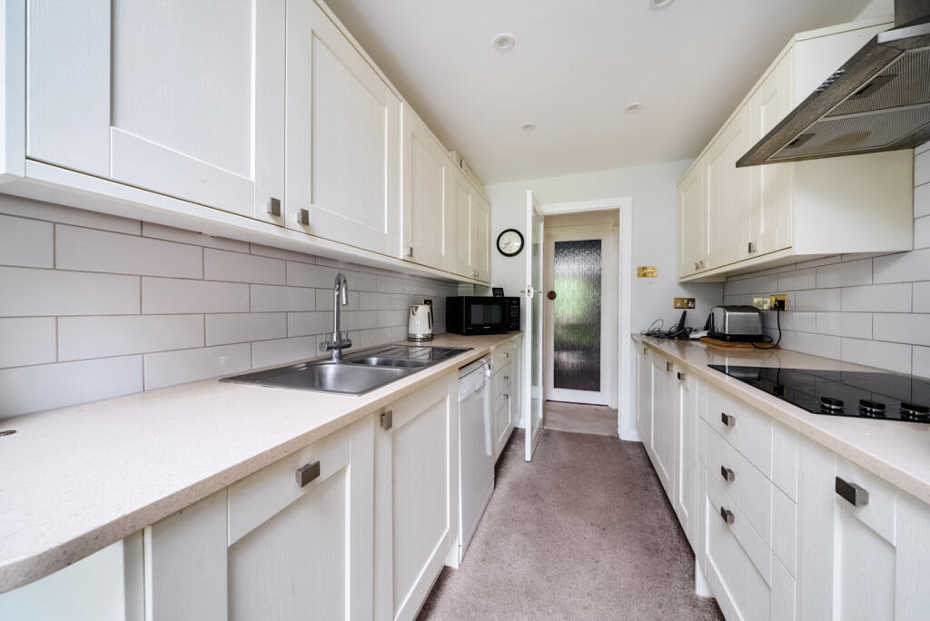 1336074-21-6894e5...