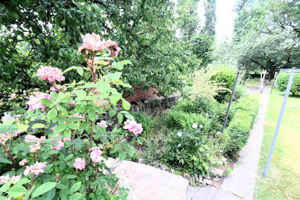 Ecclesfield, Chur...