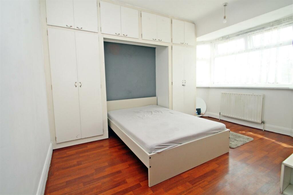 bed2.JPG