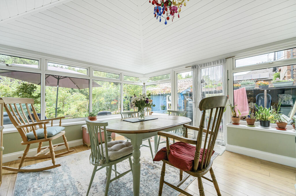 1329151-9-6887425...