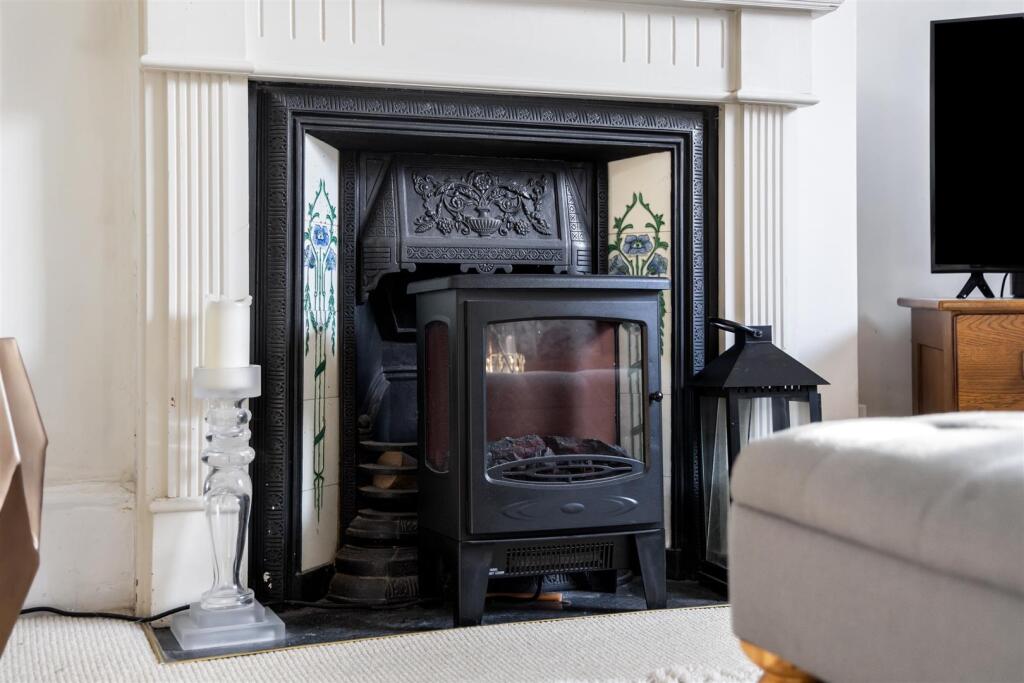 Rowlands Road, 132-038.jpg