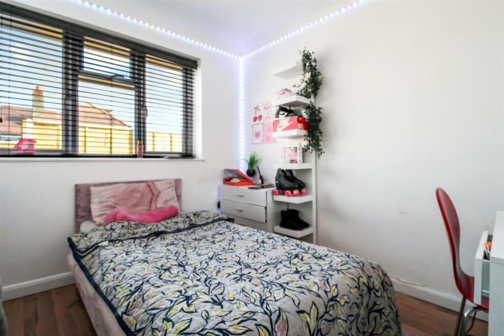 South Farm Road 148a-008.jpg