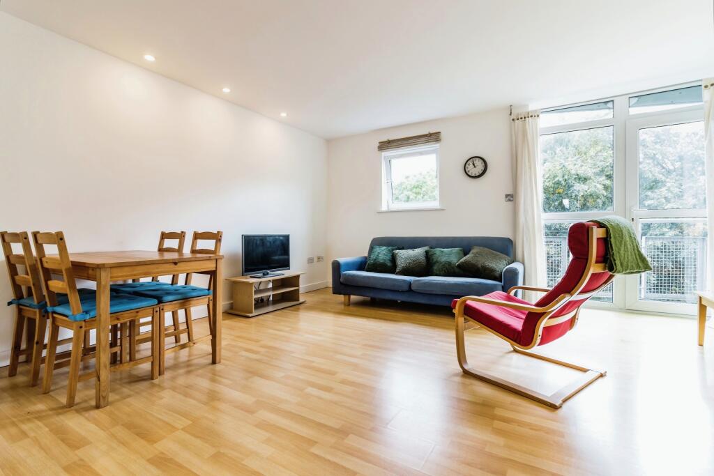 Living/Dining Area