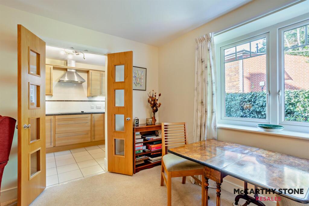 8617618-interior09-800.jpg