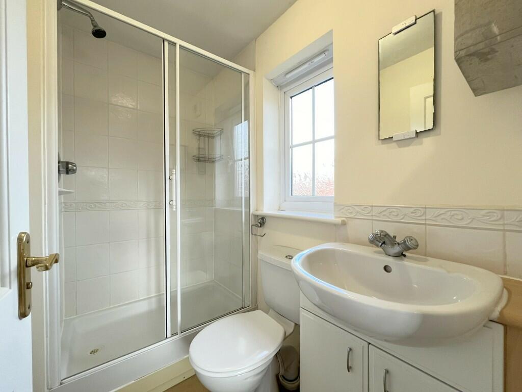 EN SUITE