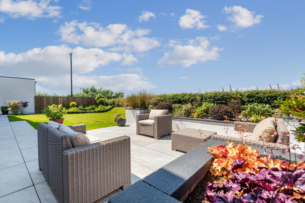 A11 - Brixton, Reeves House - 250618