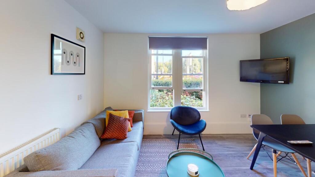 Flat-6-Piccadilly-Place-Living-Room.jpg