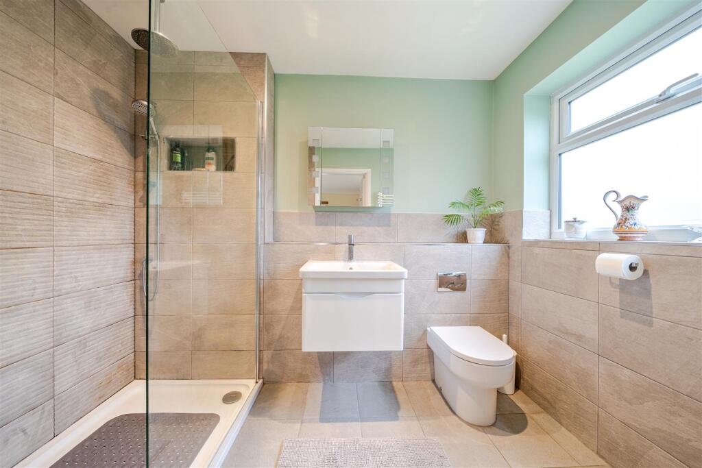 Ensuite Shower Room