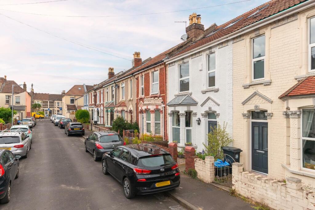 1L3PSG - External A.jpg