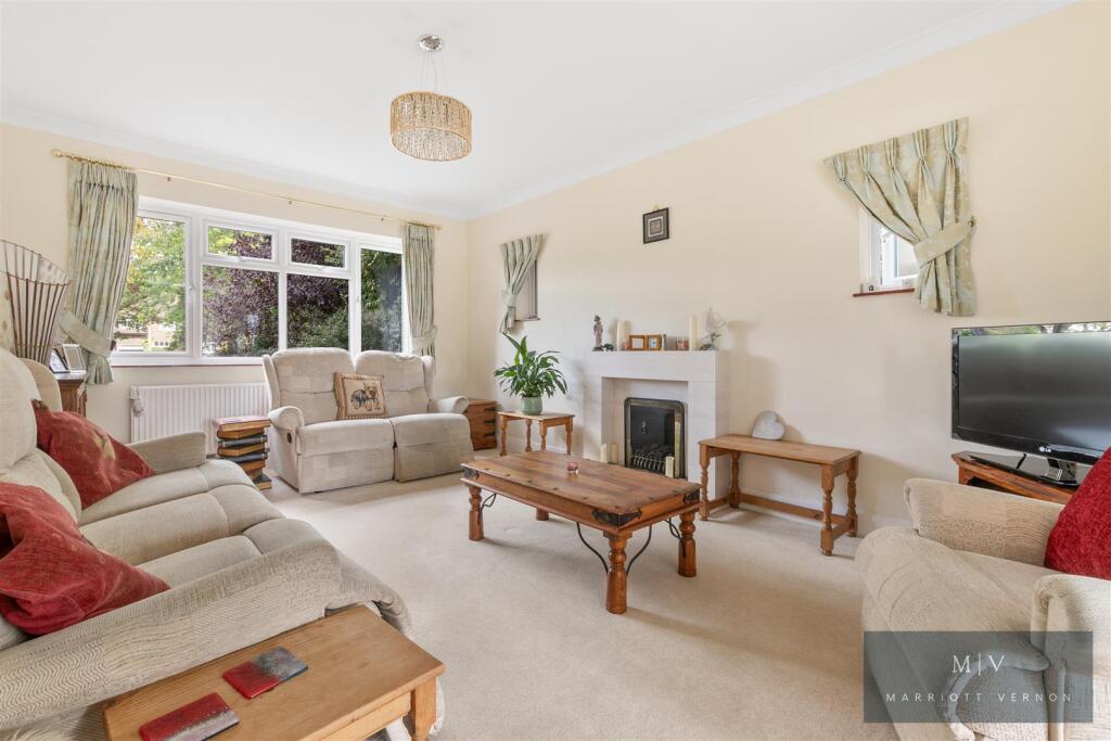 Manor Gardens 4 MV-2.jpg