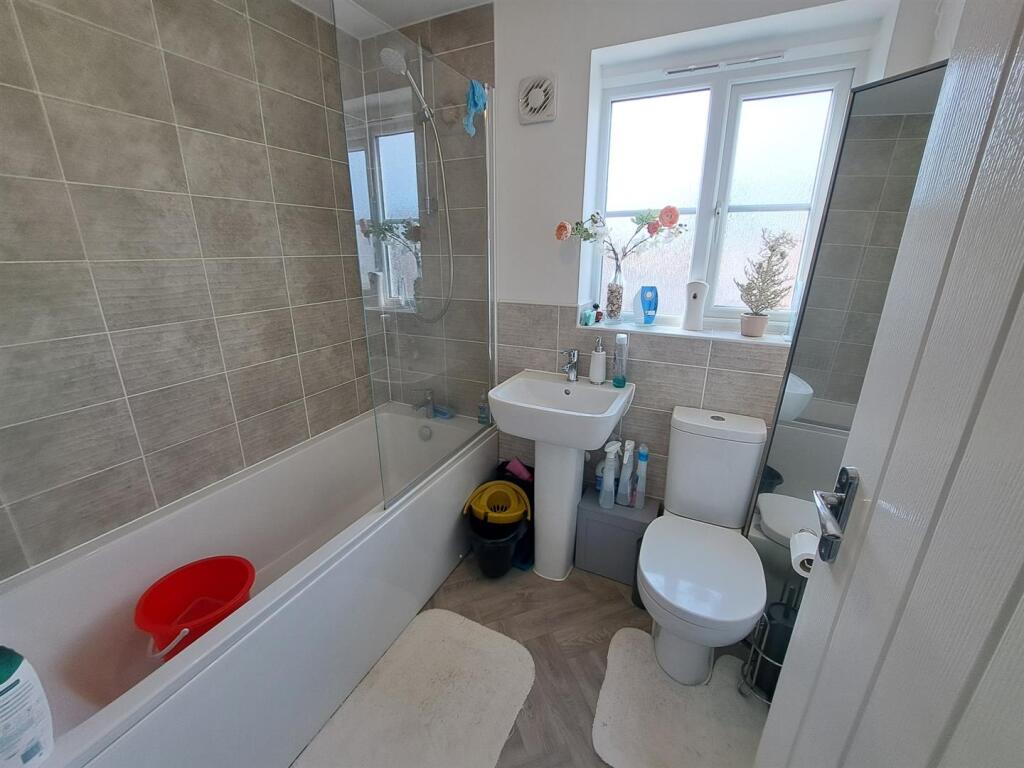 Derbyshire Drive, Northampton