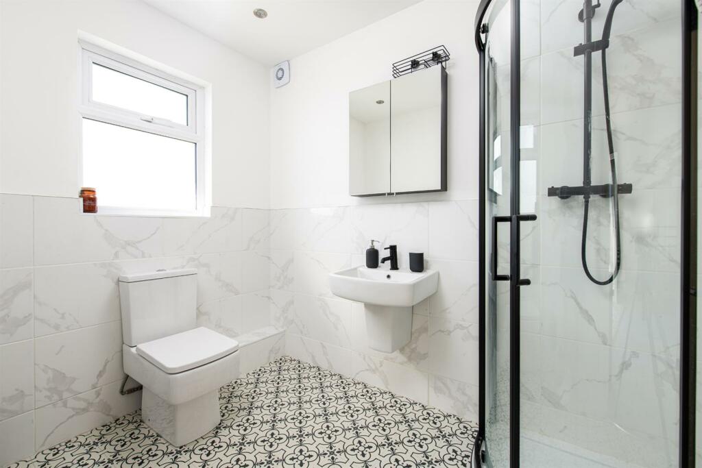 Bedroom1_Ensuite.jpg