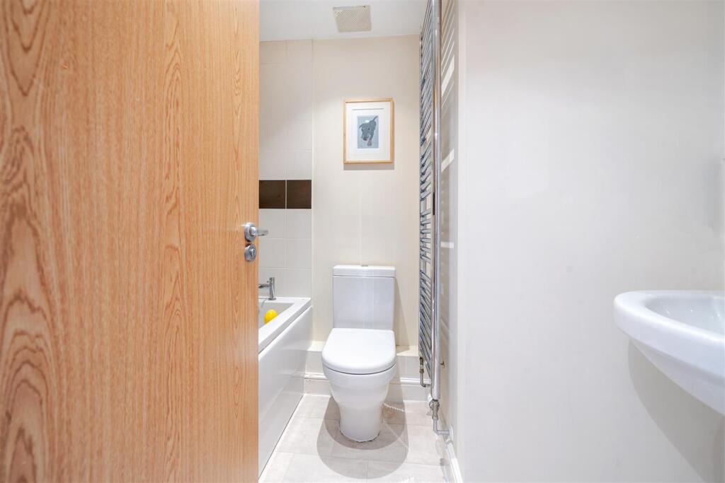 10 Northampton Road, Litchborough